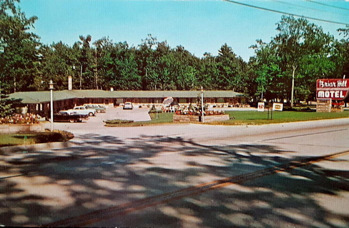 Briar Hill Motel - Old Postcard